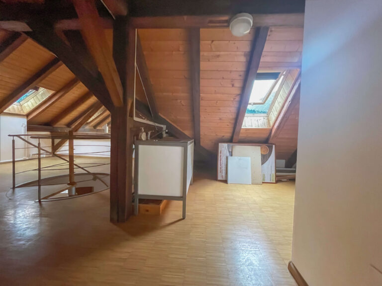 Eingangsbereich im Obergeschoss (im 4. Stock), Wohnung in Lana bei Meran, Südtirol